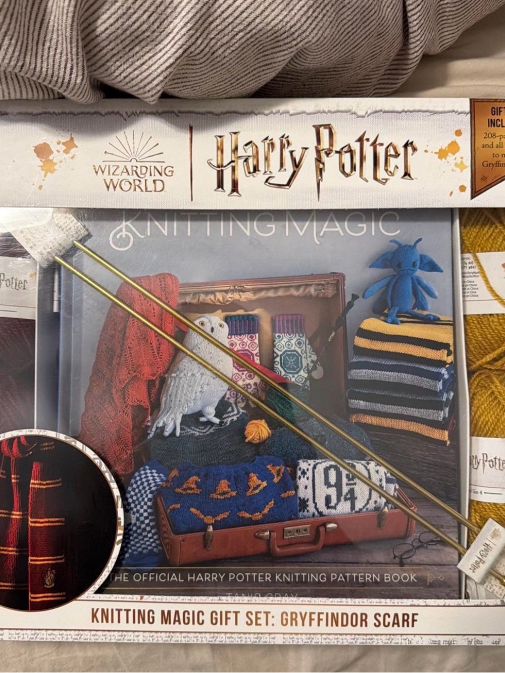 Harry Potter Gryffindor Scarf Knitting Gift Set - Red & Gold